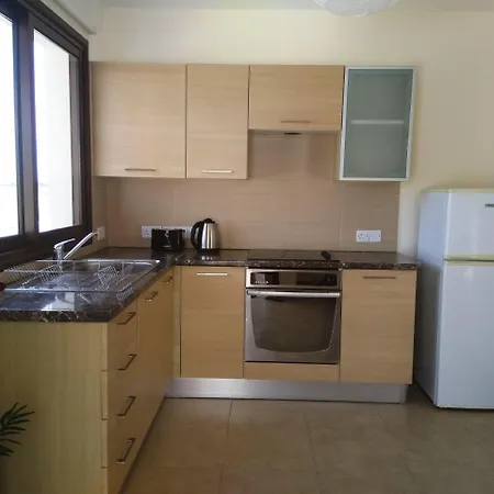Schoenes-ferienhaus-mit-schlafzimmern-in-ruhiger-lage-mit-pool Hébergement de vacances Perivólia